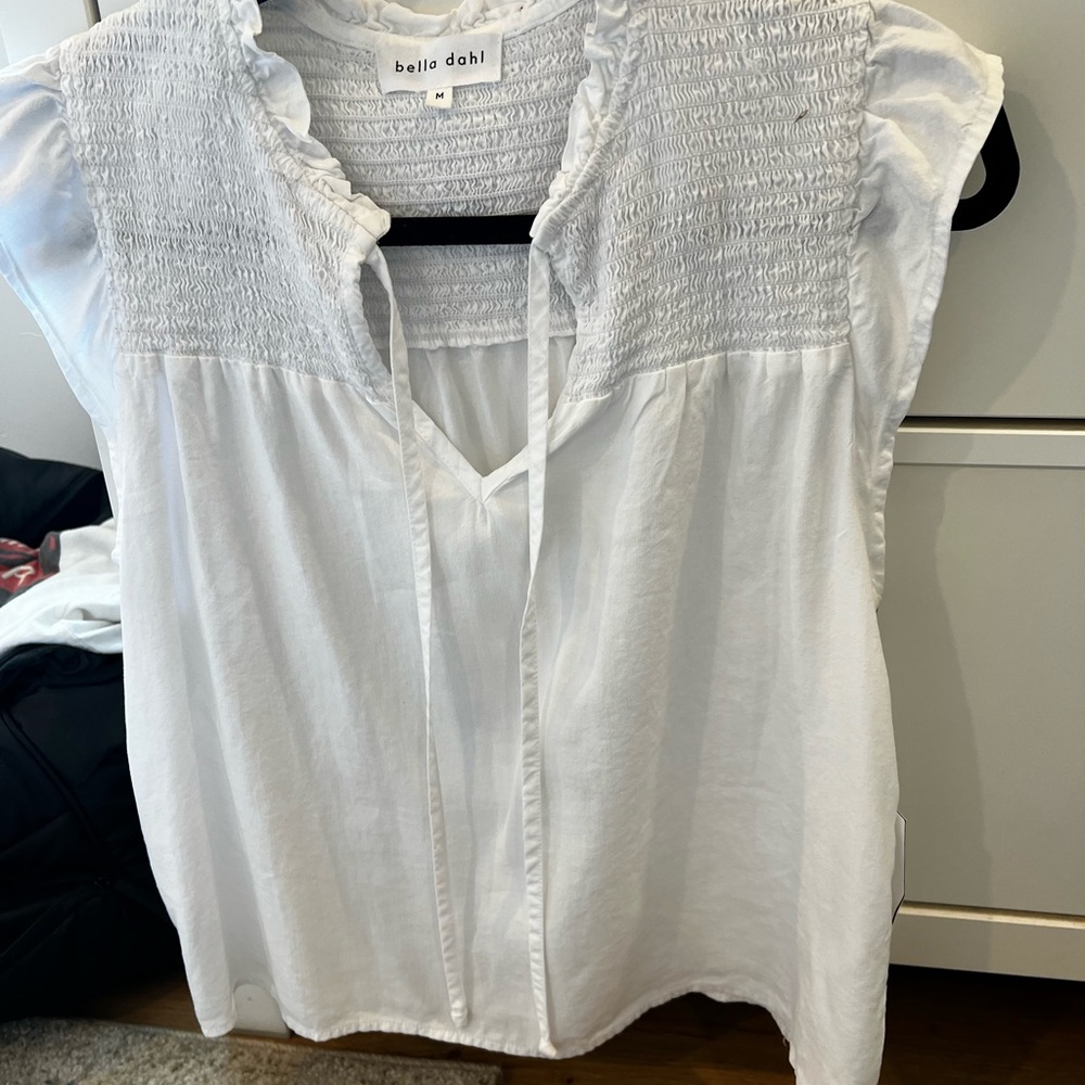 Bella Dahl White Smocked Cap Sleeve Blouse